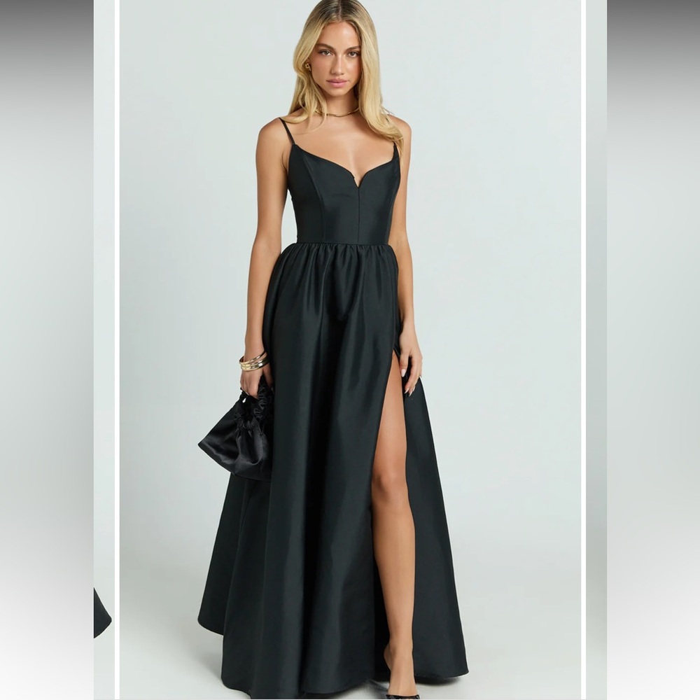 Showpo KALI MAXI DRESS
Sweetheart Fit And Flare High Split Dress in Black